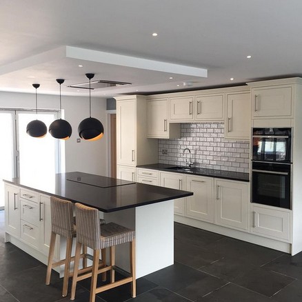 Black worktop.jpg
