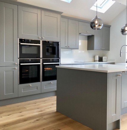grey kitchen2.jpg